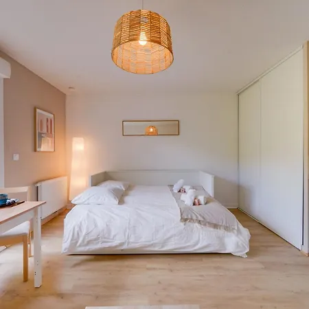 Central, Proximite Immediate Aeroport *