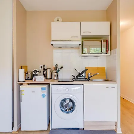 Central, Proximite Immediate Aeroport Daire