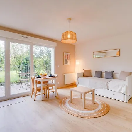 Central, Proximite Immediate Aeroport Mérignac